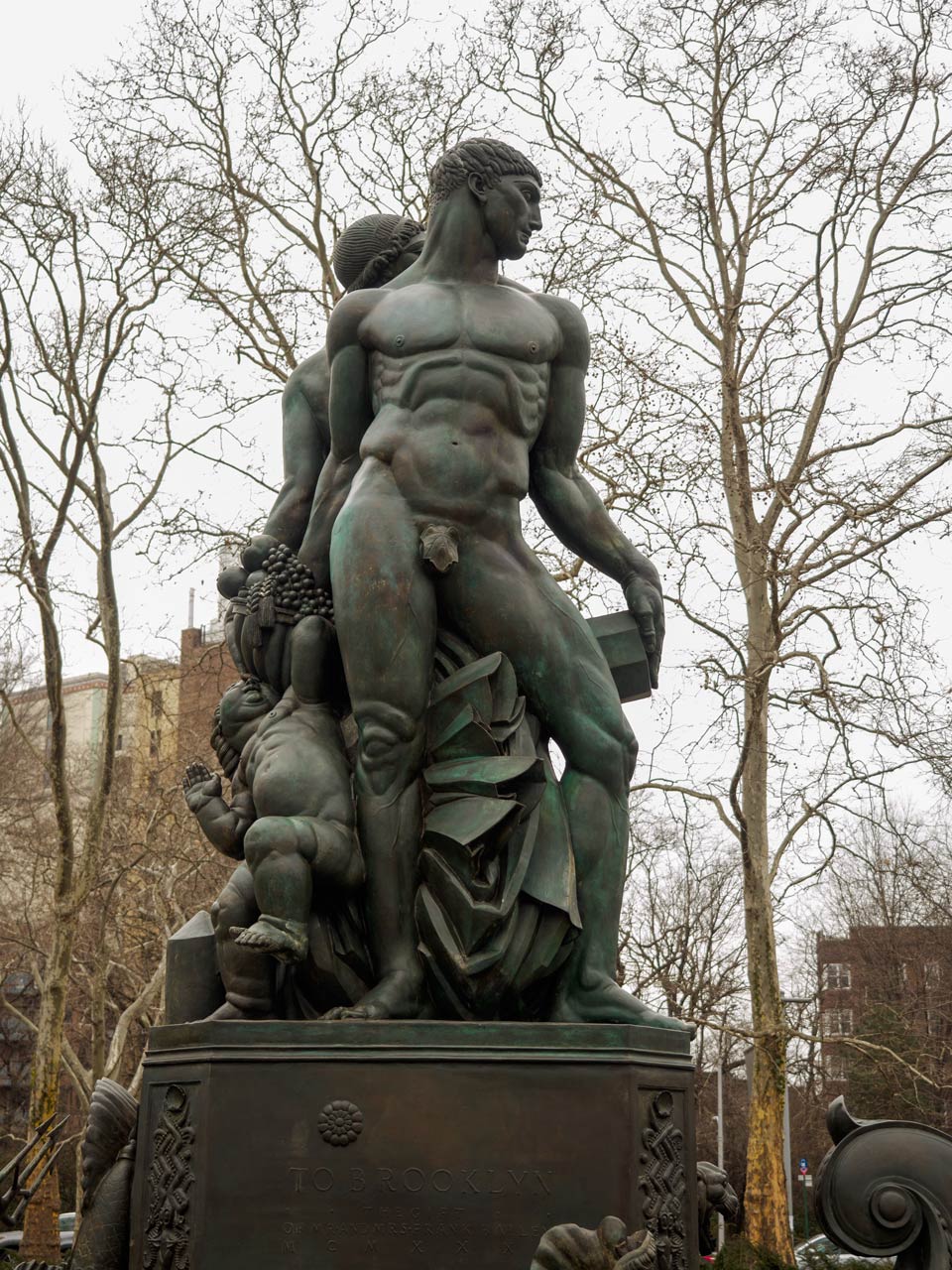 statue of naked man with perfect censorship